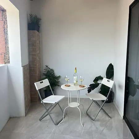 Moderno Frente Al Mar En De Mejores Zonas De En Lanzarote アパート